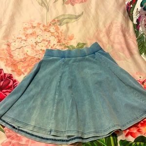 This is the OG top shop skirt everyone needed to have when Ariana grande wore it